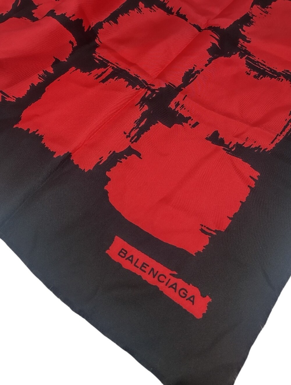 Balenciaga  Abstract Graphic Scarf